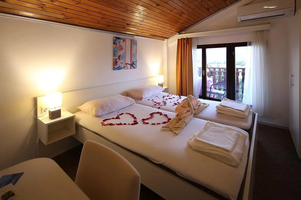 Guest House Zeba & Riviera Silo