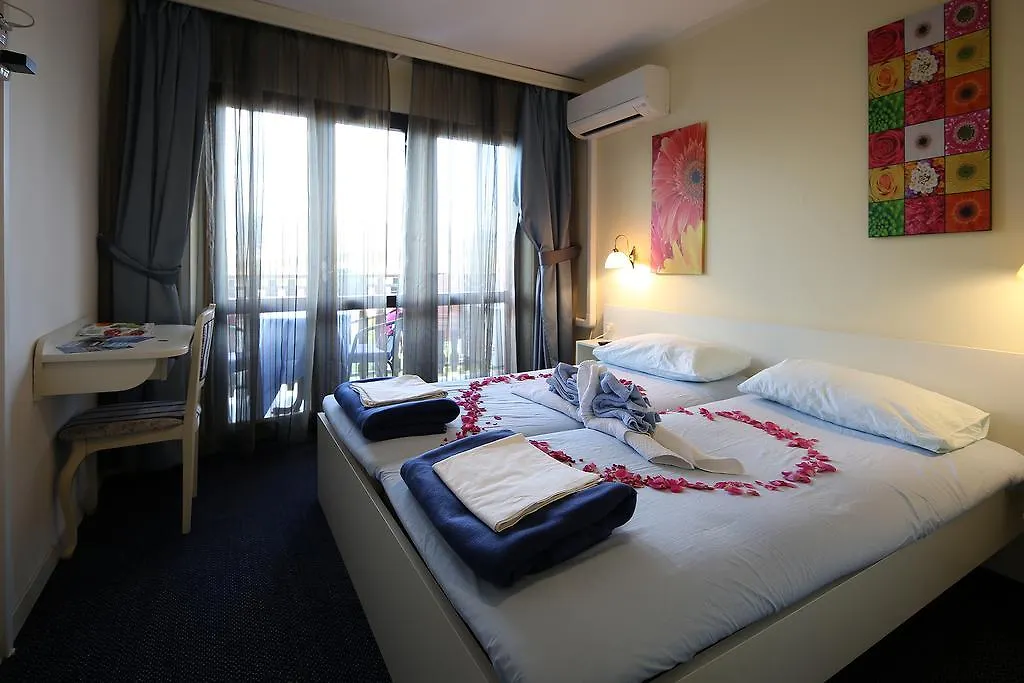 Guest House Zeba & Riviera Silo  Croatia